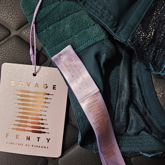 Savage X Fenty A Little Tart Unlined Bra 34A NWT - Picture 8 of 8